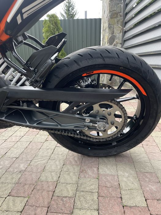 KTM.. .DUKE .125