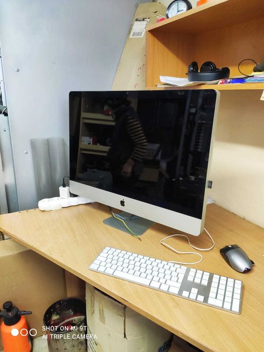 iMac 27" 2011 года, 12Гб, с клавиатурой и мышкой
