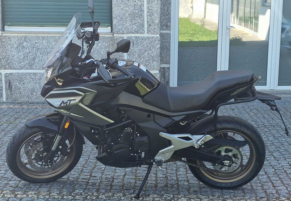 CF MOTO 700MT- 04/2024| 700cc |49 kW(67CV) |4.239km- Garantia até 2027