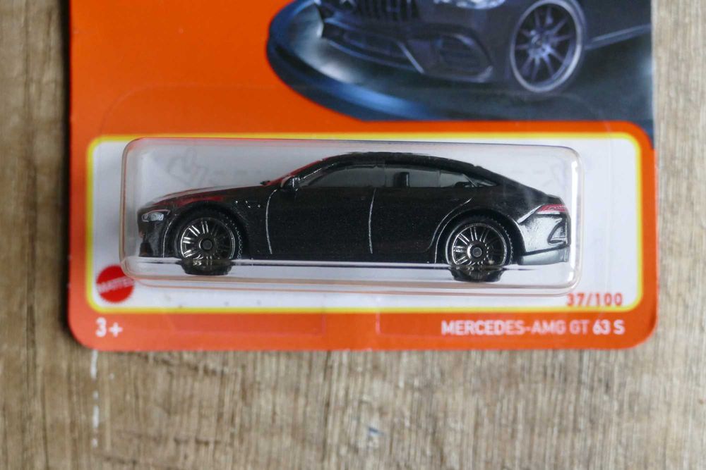Matchbox Mercedes-AMG GT 63 S edycja 2021 rok