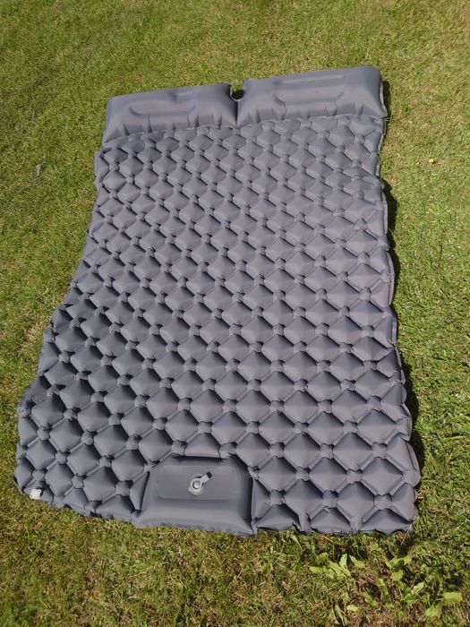 Materac 120x180 cm samopompujący z pompką dwuosobowy