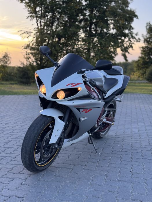 Yamaha R1 2010 Cross Planei4