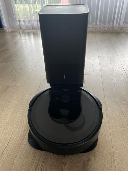 iRobot Roomba i7+