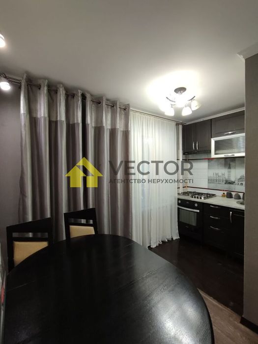 Продаж квартири з Ремонтом! 7хв до ТРЦ 'Київ'