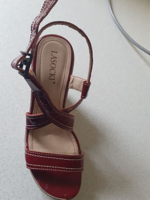 Sandały na koturnie roz. 37 jak NOWE Lasocki