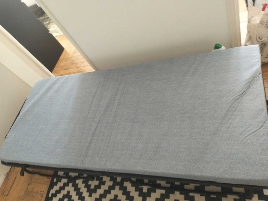 Cama dobrável IKEA 80x200 com colchão — como nova