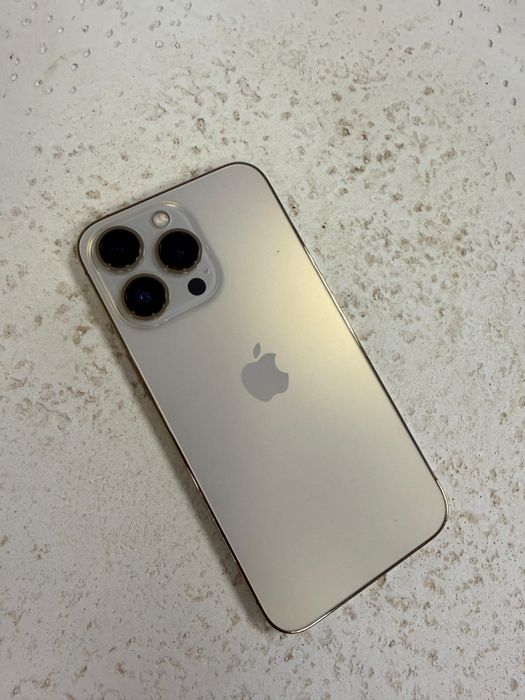 Iphone 13 pro 87% bateria
