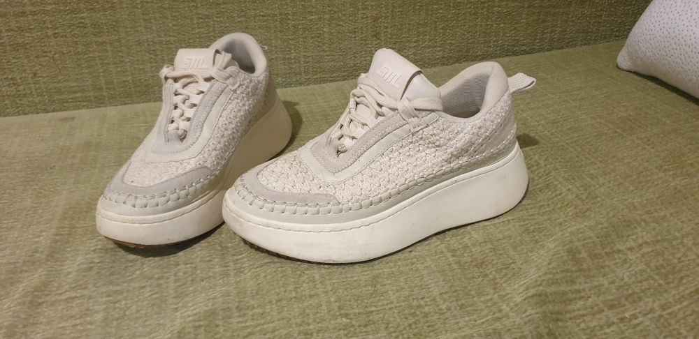 Кросівки Steve Madden