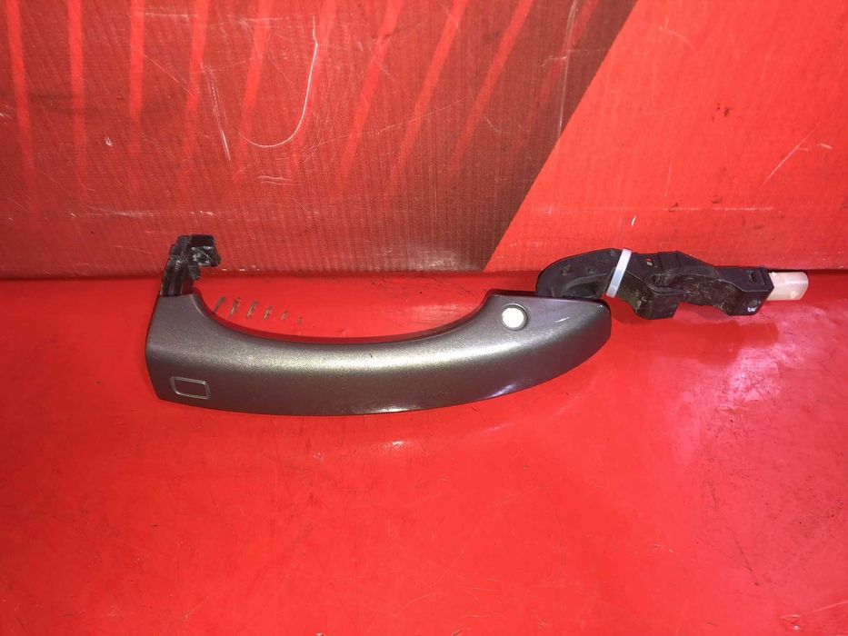 Ручка дверей зовнішня задня ліва 4H0837205 Audi A6 4G C7  Дакота Сірий