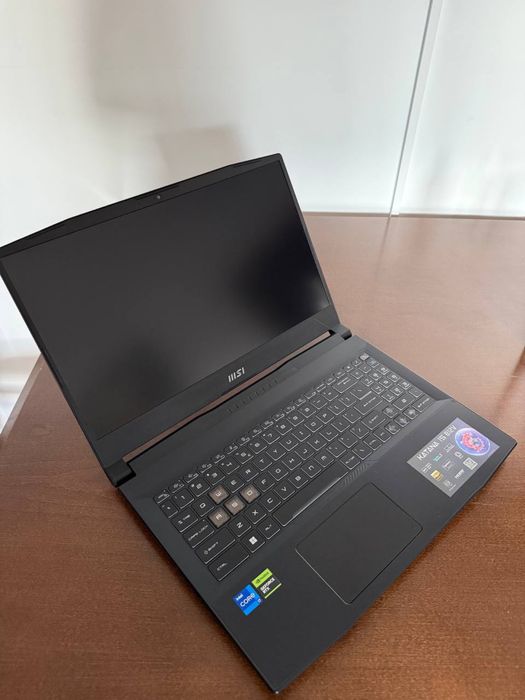 Laptop 15,6” Katana