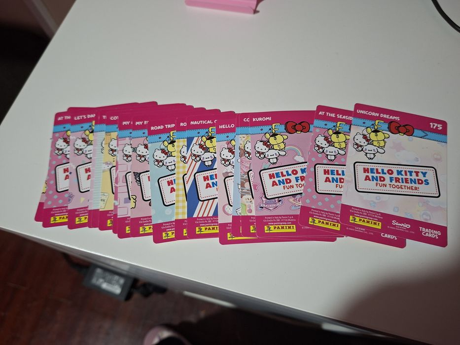 Cromos panini hello kitty 2026