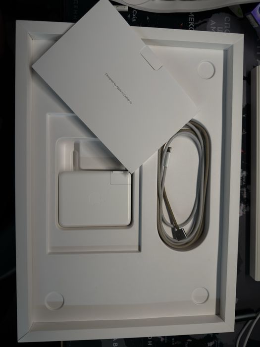 Apple MacBook Pro 16" (M2 Pro, 16 ГБ ОЗУ, 512 ГБ SSD)