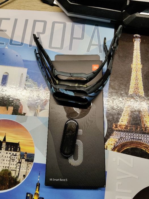 Sprzedam telefon realme 9 i zegarek mi smart band 5