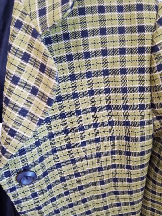 Casaco mulher tamanho 40 (entre cavas 40cm)