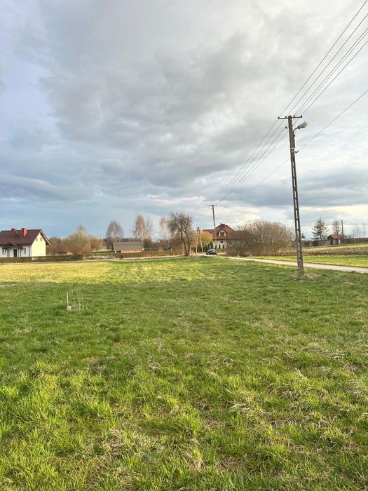 Dzialka budowlana Mnikow 13ar