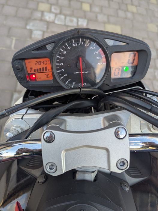 Сузукі gsr 600 Свіжий
