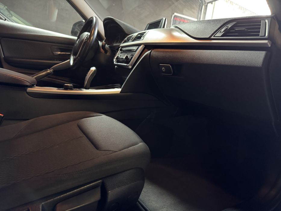 Bmw 318d  Touring F31 Sport - CxAuto - Nacional em excelente estado!!!