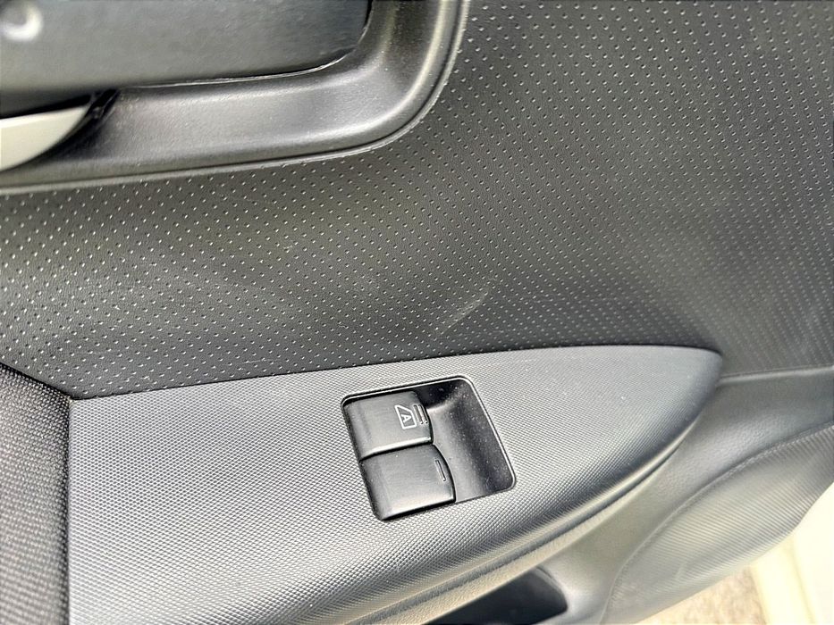 Nissan Note  2012 Після незначної ДТП. НА ВПЕВНЕНОМУ ХОДУ. Відмінний стан.