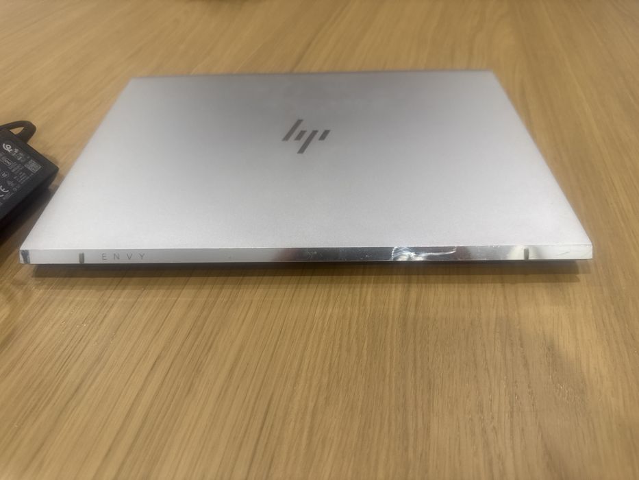 portátil HP Envy 13-ad008np