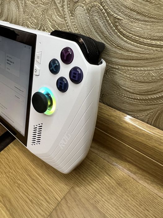 Ігрова приставка Asus Rog Ally 2023 (512Gb)