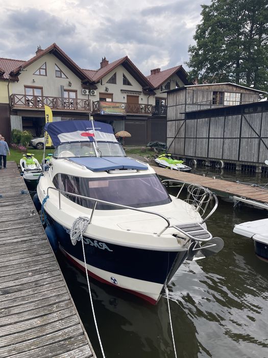 Jacht motorowy AM 780