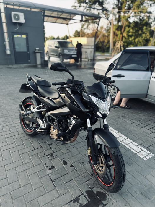 Bajaj Pulsar ns200