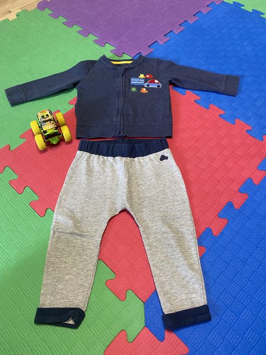 Спортивний костюм Mothercare (9-12 (80 см.)