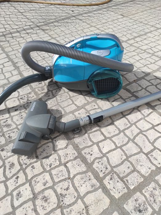 Aspirador Hoover.