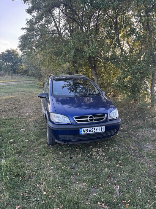 Продам Opel Zafira a