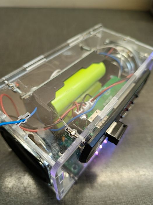 Ciekawy głośnik bluetooth, USB, karta, pilot