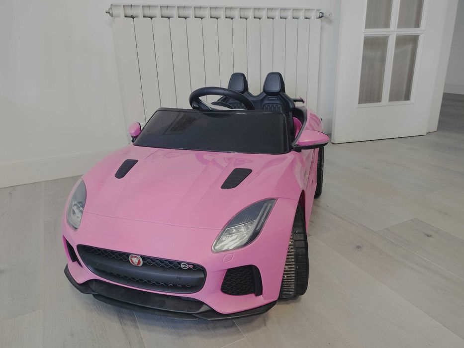 Carro elétrico Jaguar F-Type SVR 12V rosa