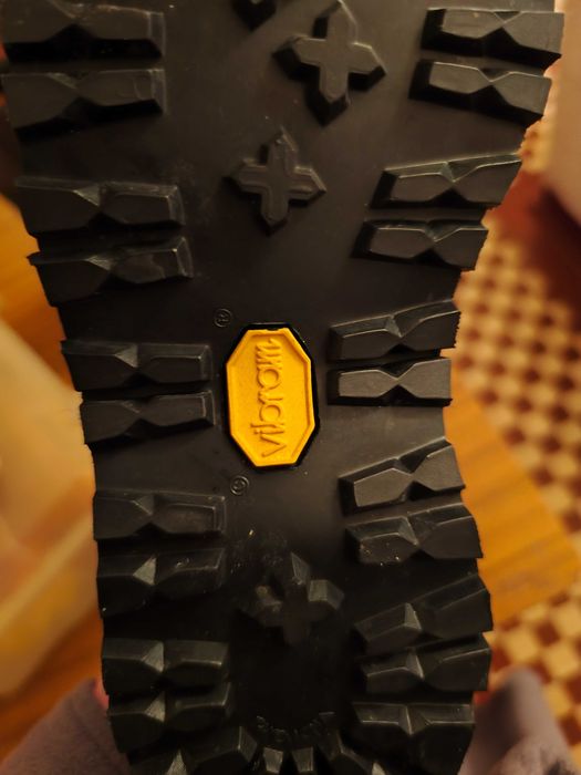 Botas vibram unisexo