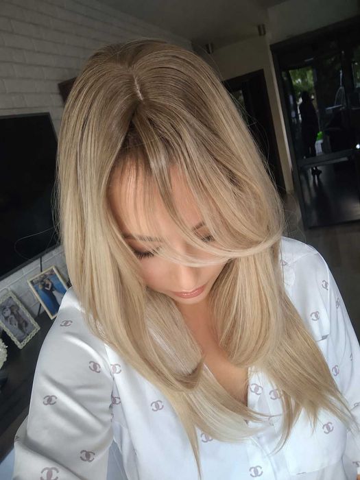 Peruka blond ombre długość 60 cm