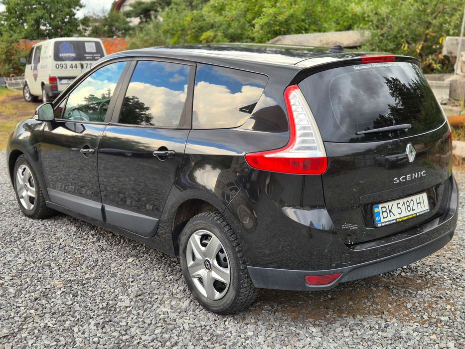 Renault Grand Scenic 2010, 2.0 бензин, автомат (обмін/кредит)