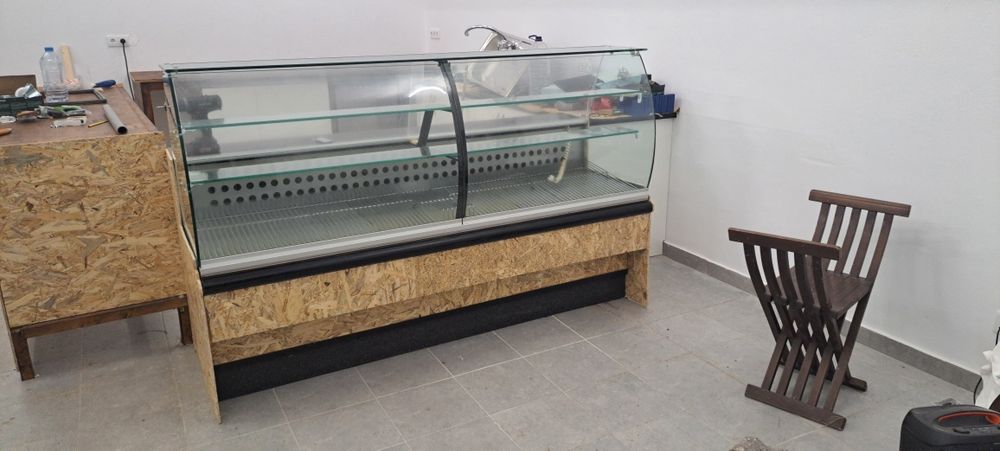 Vitrine Expositor com madeira