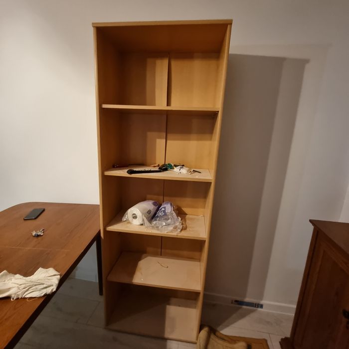 Meble pokojowe ze stołem