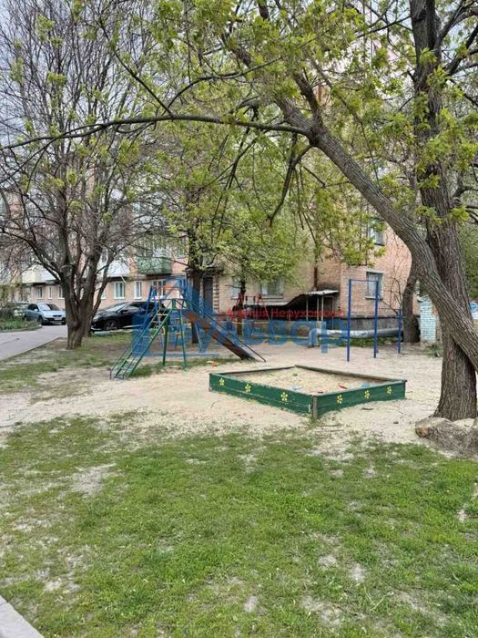 2к.квартира, Зигіна, цегла, з ремонтом