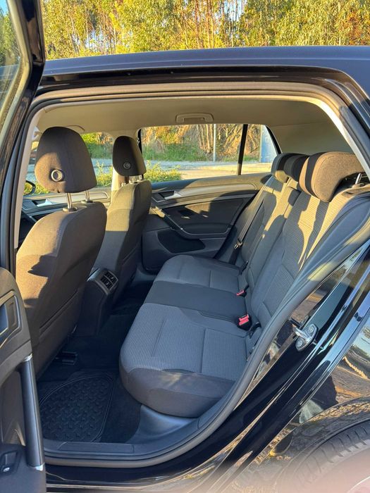 VW Golf VII (7,5) 1.6 TDI 115cv Comfortline | Manutenção Certificada