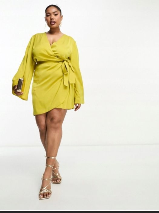 Nowa sukienka Asos, kopertowa, satynowa 42/44