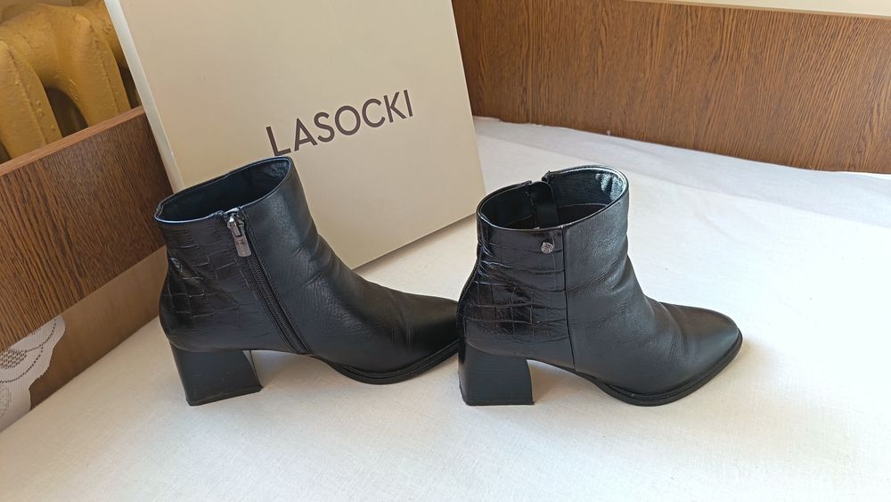 Buty skórzane Lasocki, 38