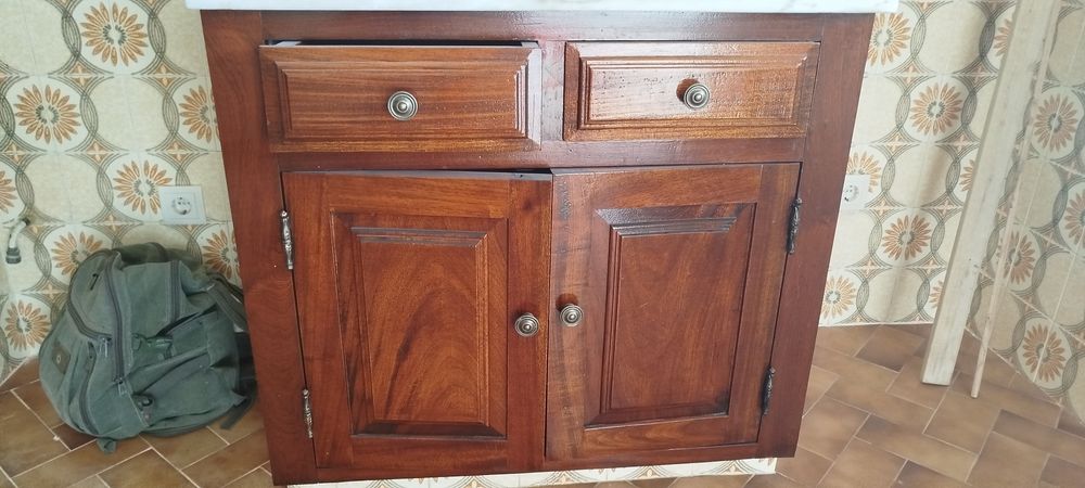 Moveis madeira maciça em excelente estado