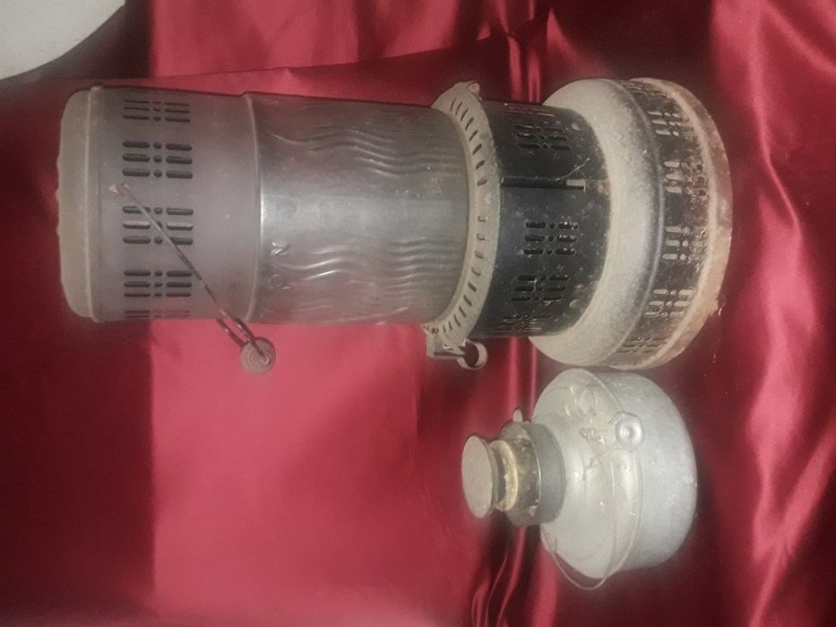 Aquecedor antigo a Petróleo