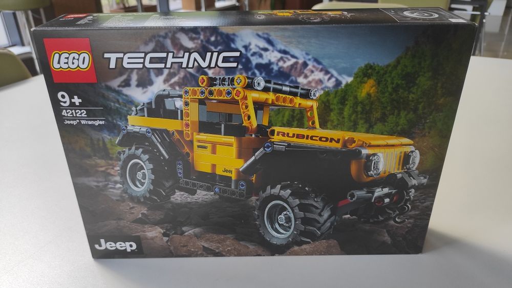 Конструктор LEGO Technic 42122 Jeep Wrangler (665 Деталей)