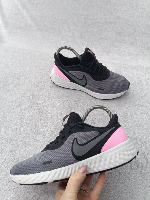 Женские кроссовки Nike р38.5-39