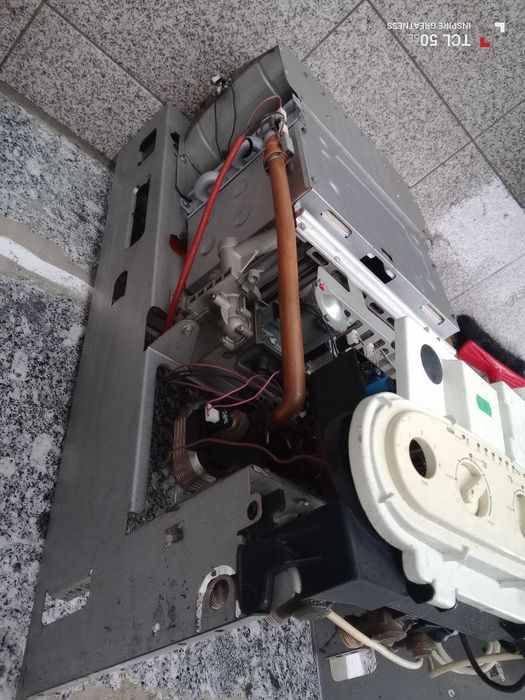 Esquentador wilo para reparação, já está parado a muito tempo.