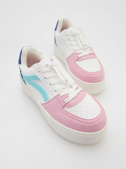 Кроссовки Reserved