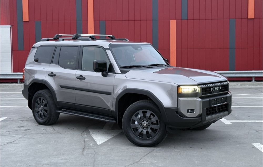 Toyota Land Cruiser Prado 2024