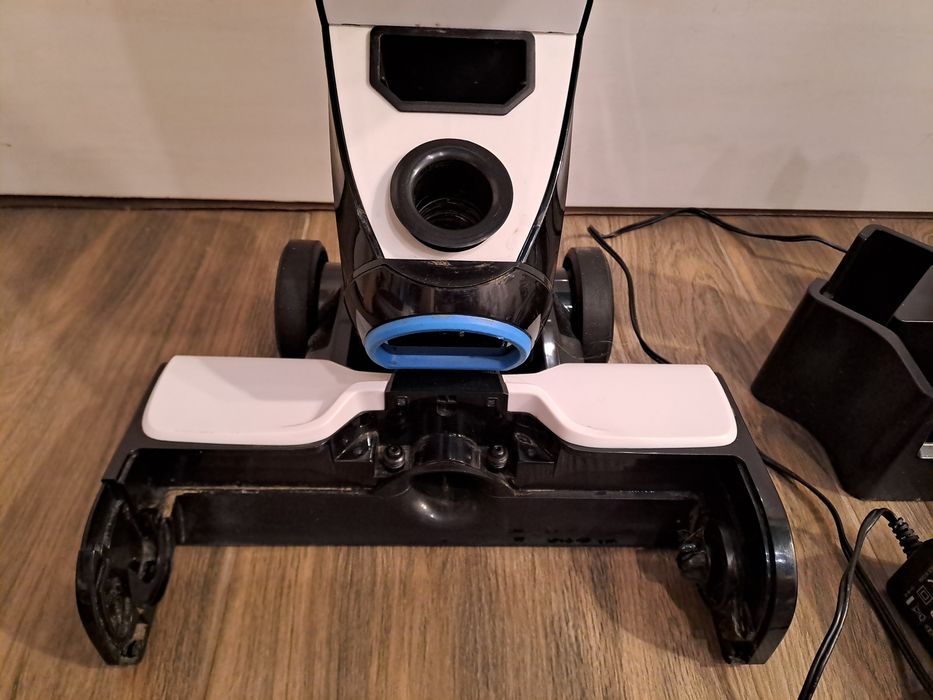 Odkurzacz bezprzewodowy myje i suszy Bissell Crosswave max