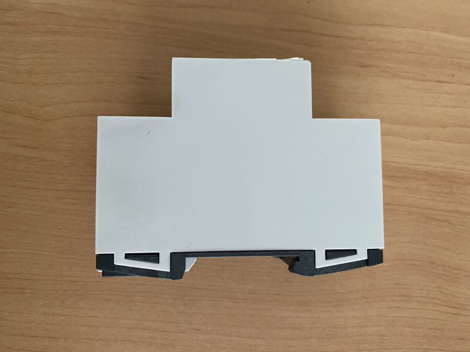 Acoplador KNX Merten Koupler Reg-K 680204