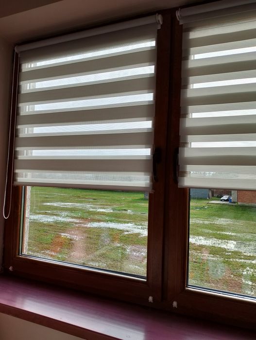 Żaluzje dzień i noc kolor jasny szary -2 sztuki .